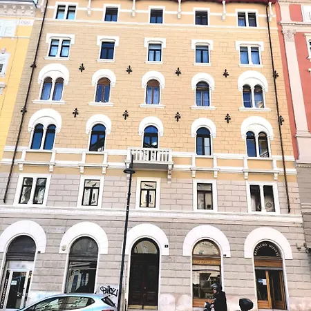 Apartament San Giusto Flat Triest
